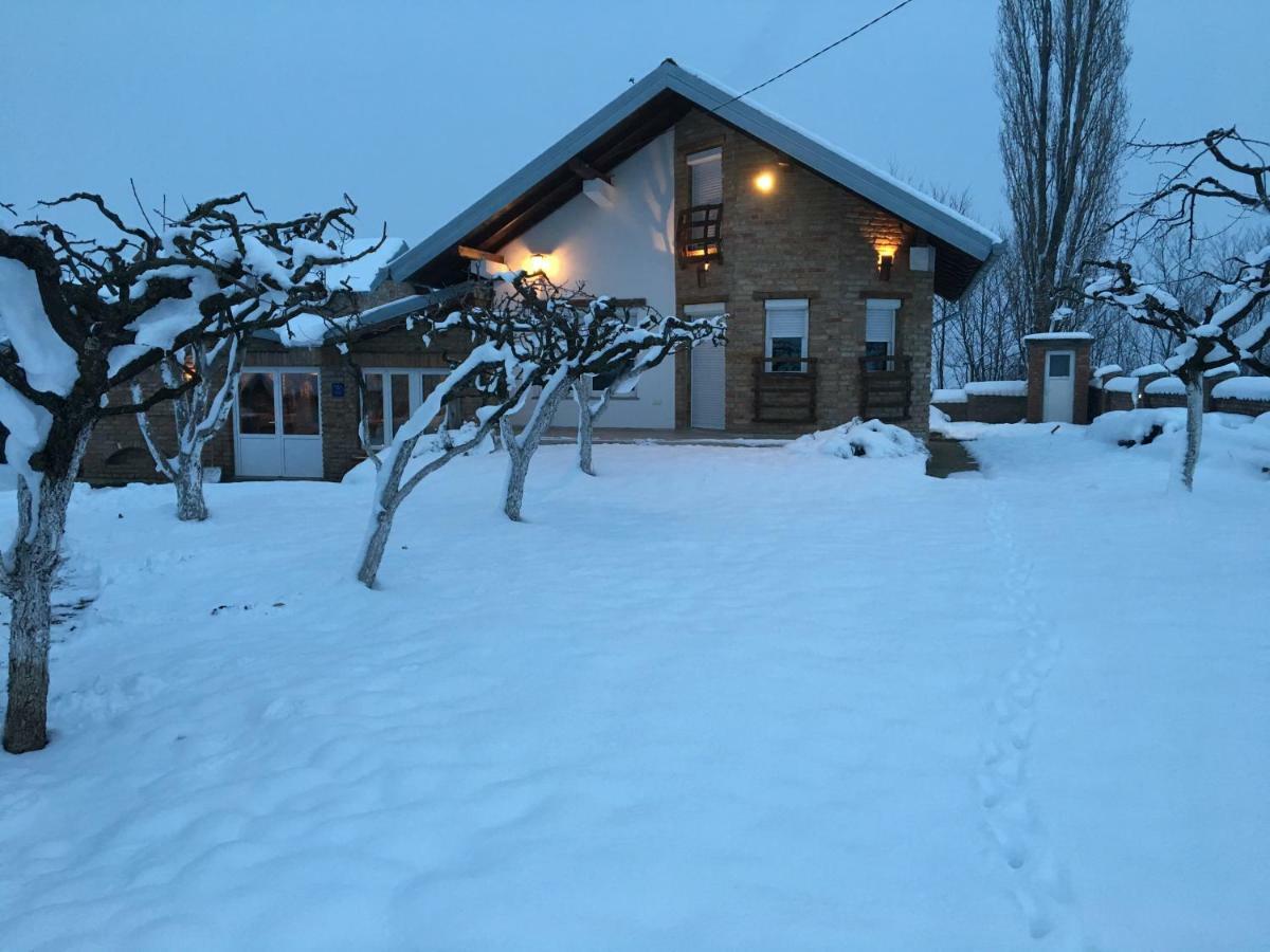 Matanovi Dvori Villa Slavonski Brod Exterior photo